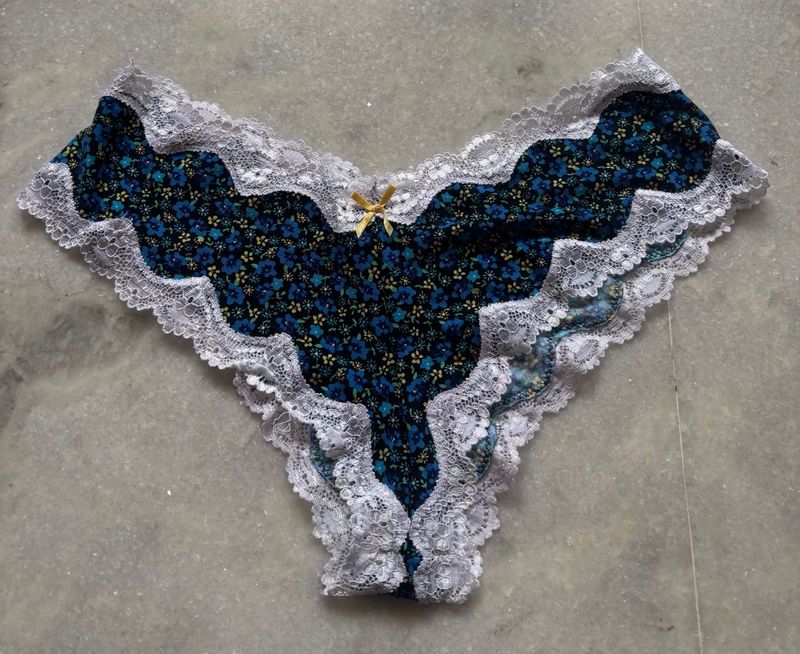 Floral Lace Thong
