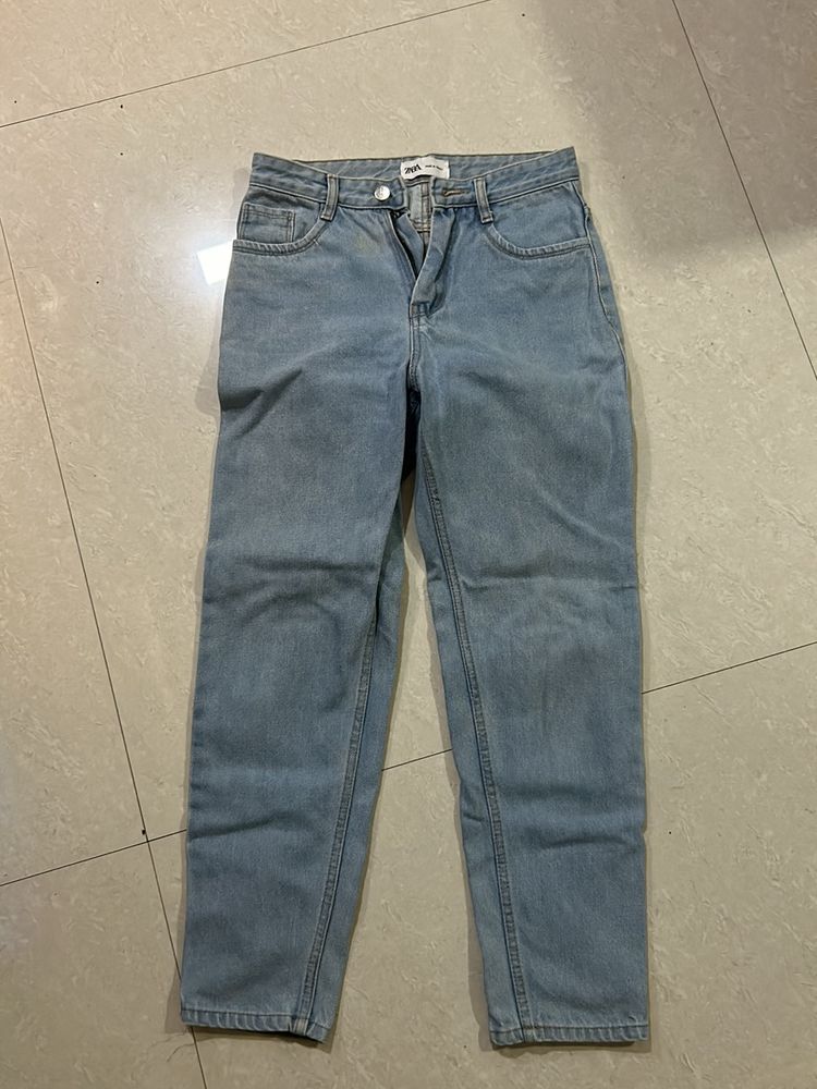 Zara Light Wash Mom Jeans