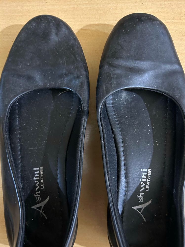 Black Shoes