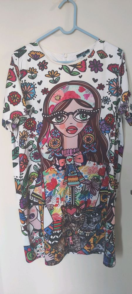 Unique Graphic Print T-Shirt Dress