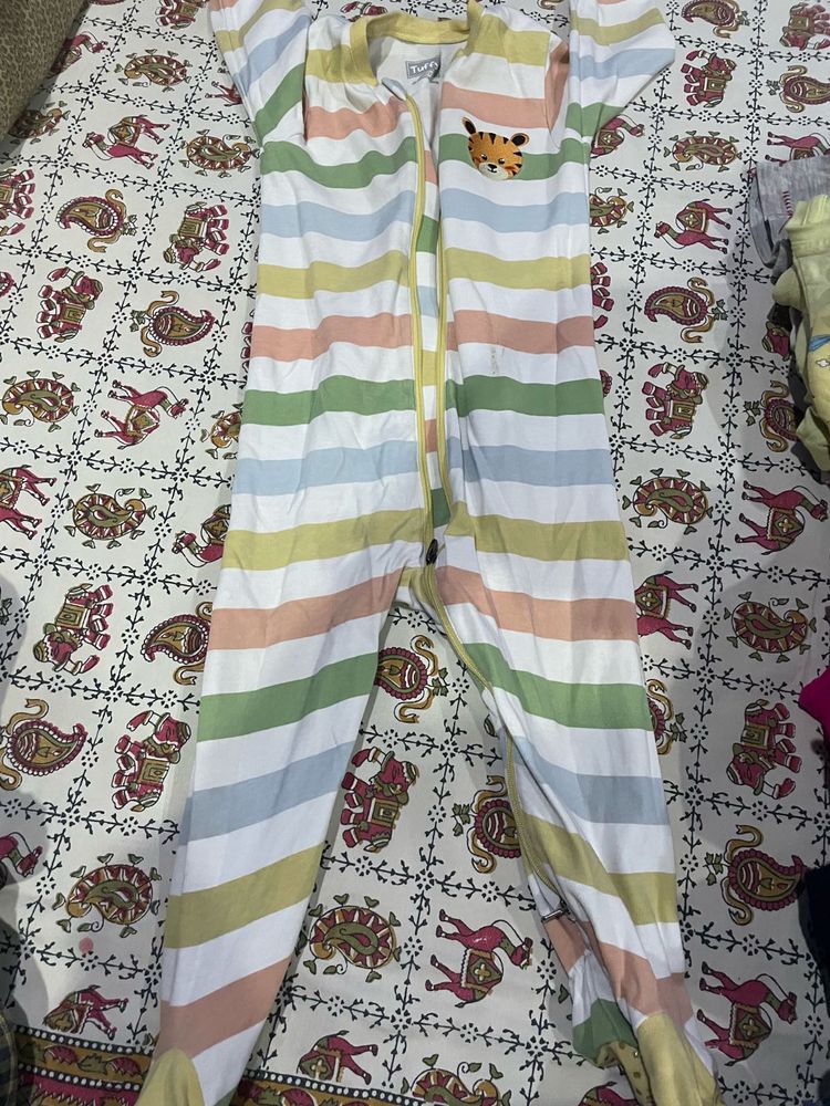 Cute Striped Baby Romper sleepware