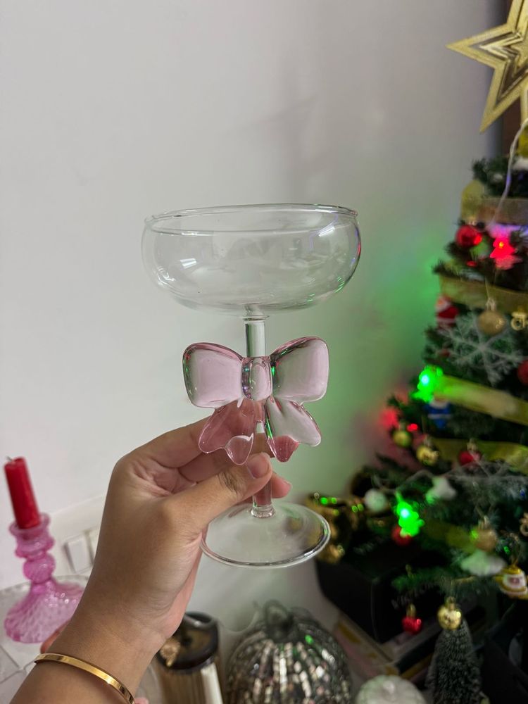 NEW Cute Bow Champagne Coupe