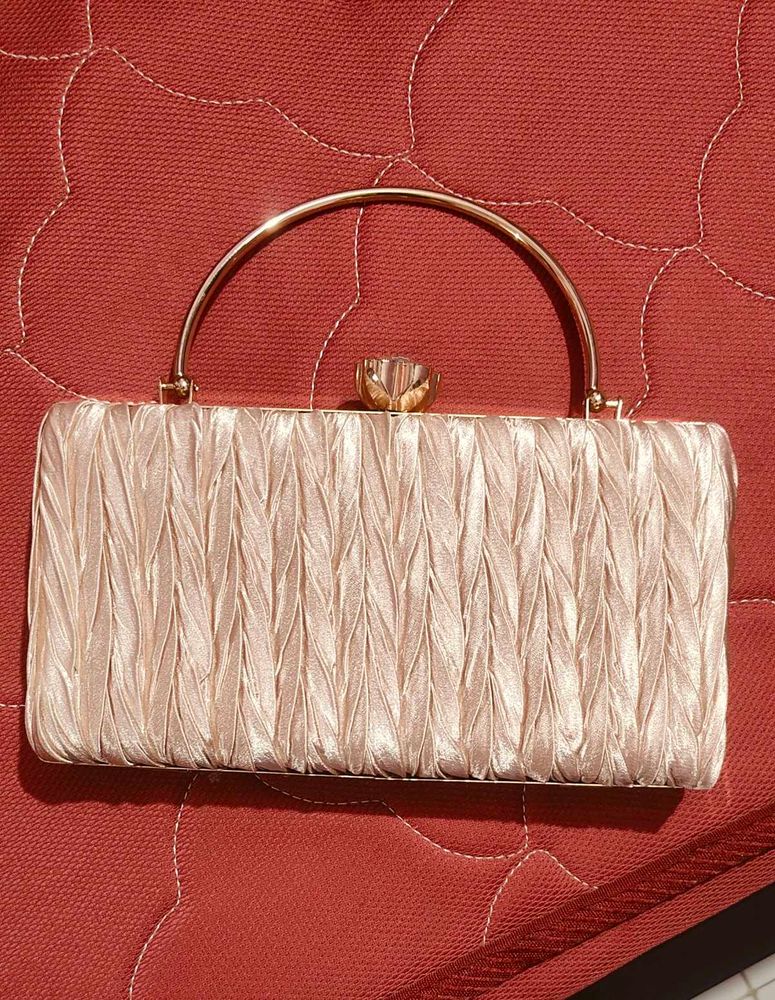 Price Drop Offer💥Sparking Fancy Clutch