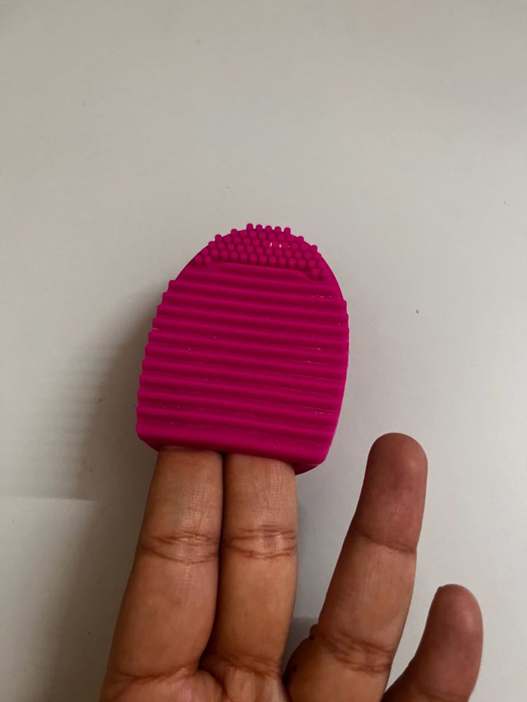 Makeup Brush Cleaner