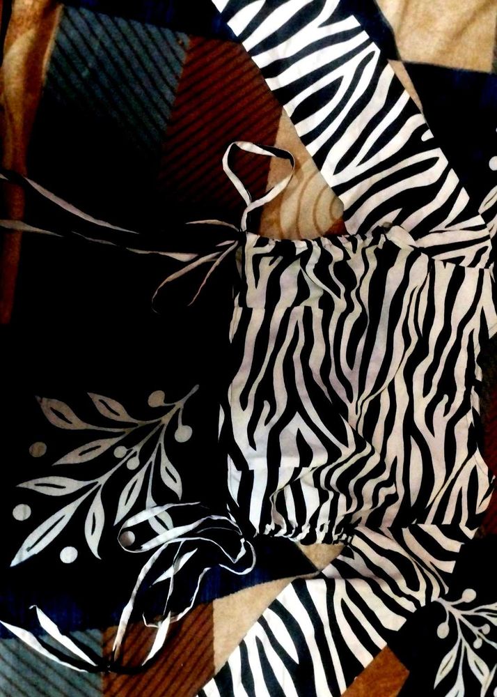 Fancy Tiger Print Crop Top