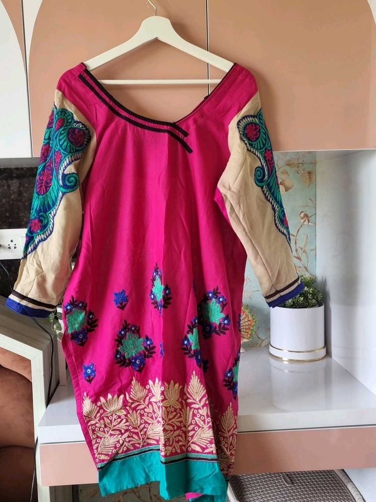 Embroidery Beautiful Cotton Straight Kurti 😍