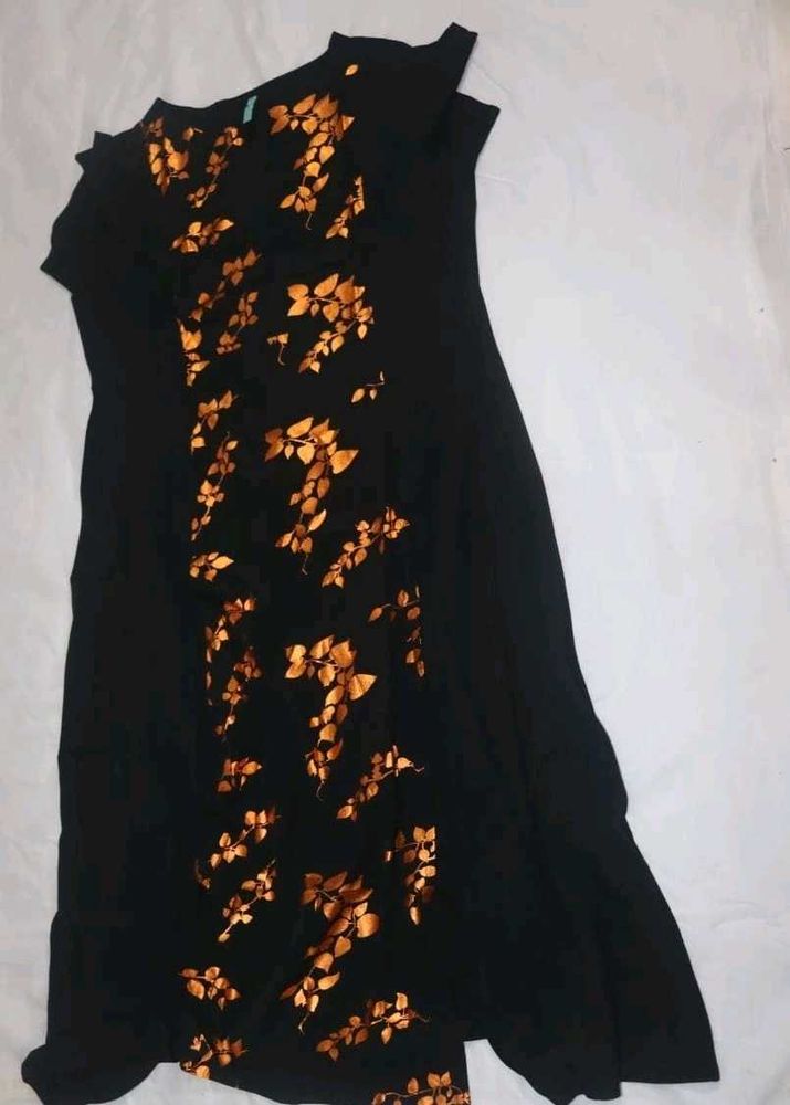 Elegant Black &amp; Gold Leaf Dress