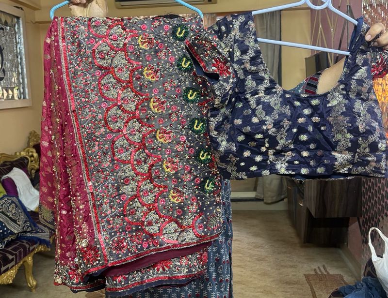 Pure Banarsi Heavy Handwork Saree &amp;padded Blouse