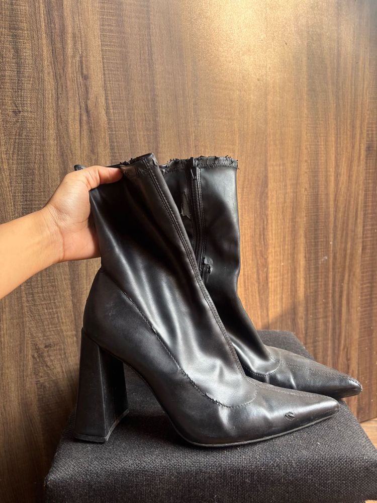 Black Heeled Boots