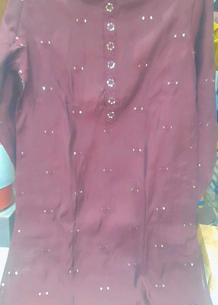 Maroon Kurta with Embellishments