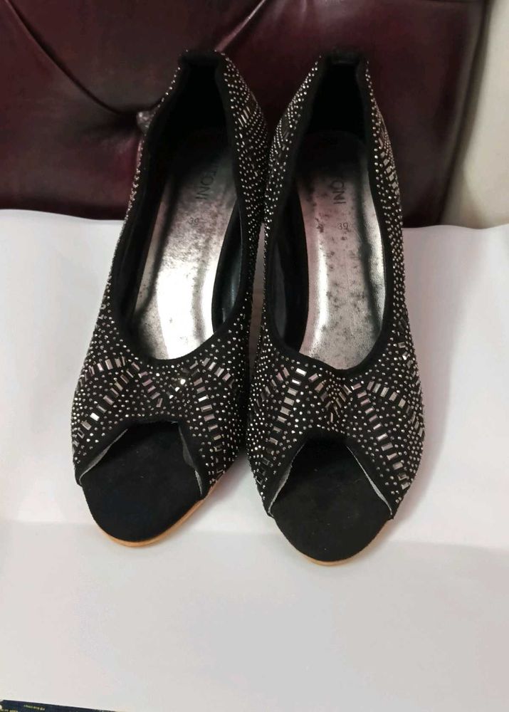 Ladies 👠