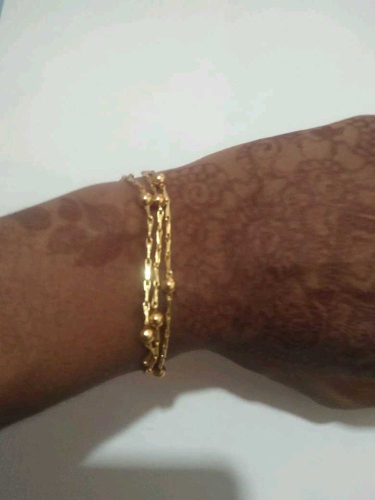 A Chain And Free Gift Inside