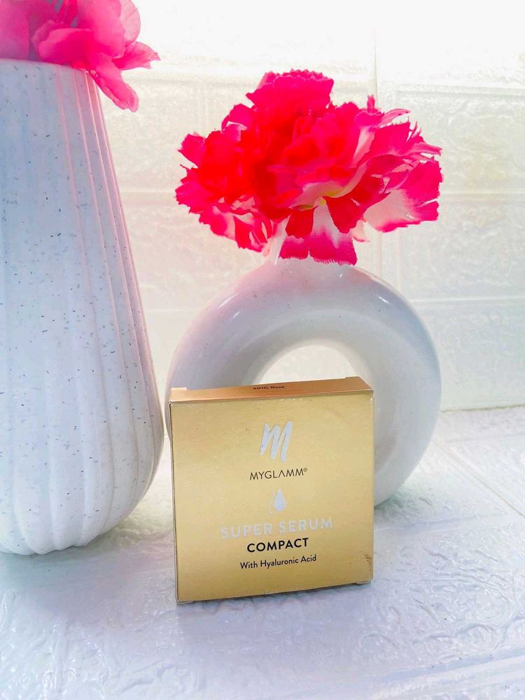 MyGlamm Super Serum Compact🖤