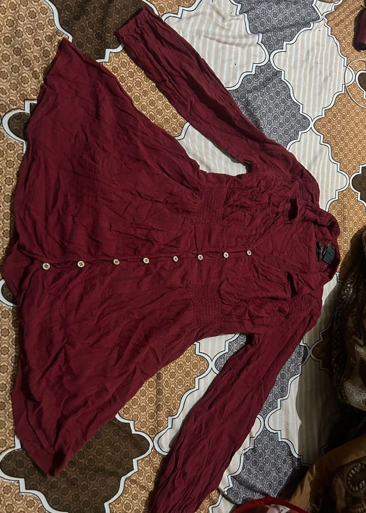 Short maroon shirt dress