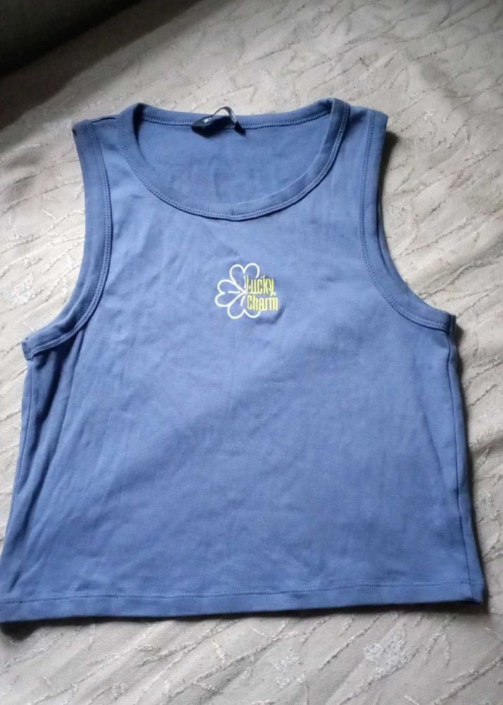 Lucky Charm Tank Top From Zudio XL (Non Used)
