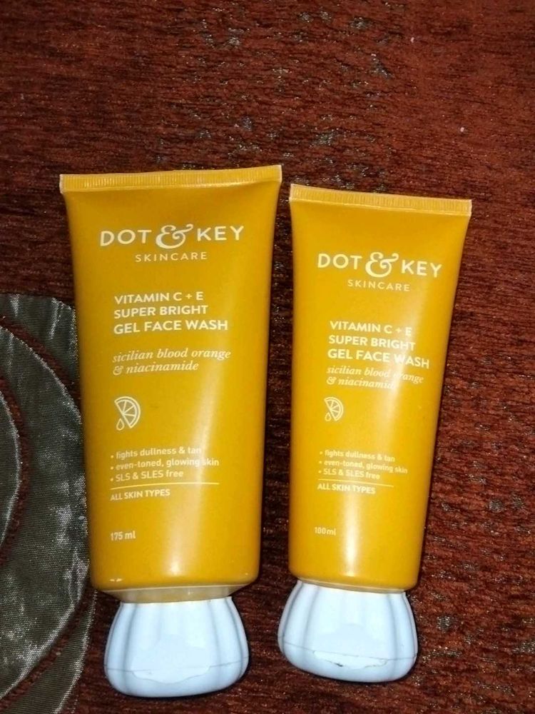 Dot &amp; Key Face Wash