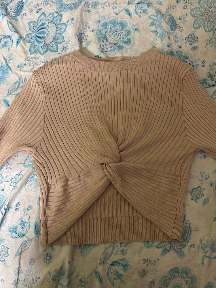 Soft Glow Cream Wool Crop Top – Long Sleeve Cozy C