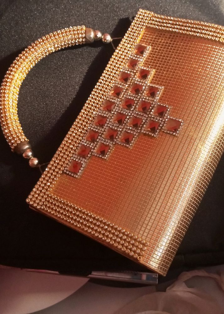 Diamond Clutch