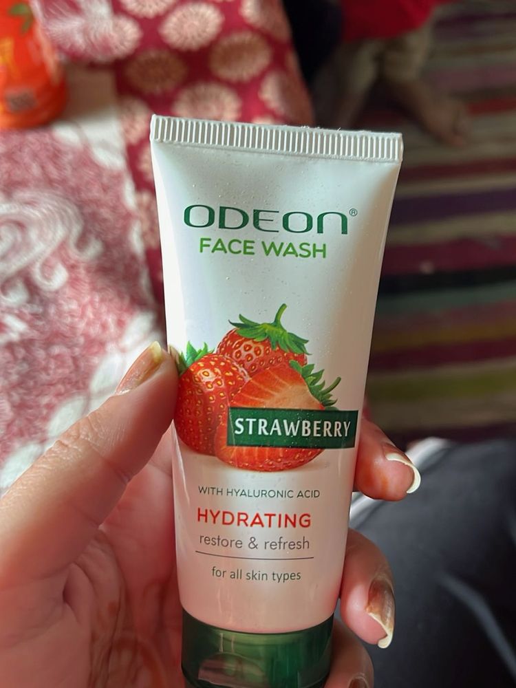 Odeon Strawberry Face Wash