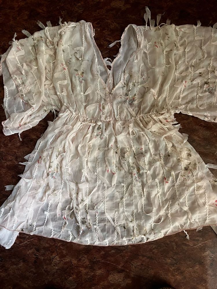 Floral Ribbon Detail Top