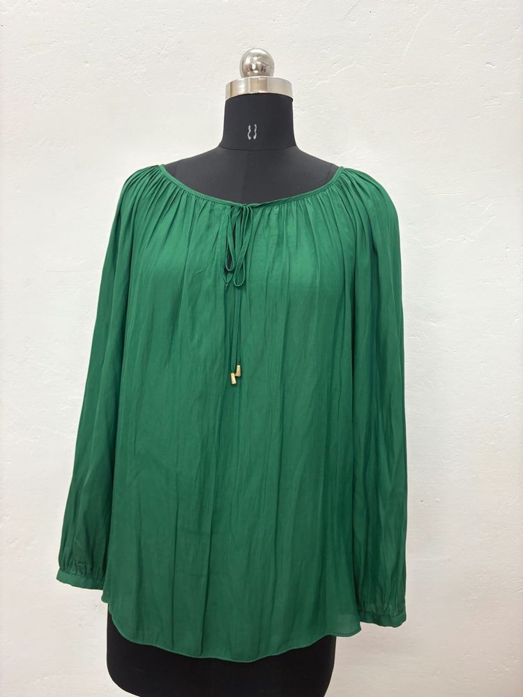 Green Long Sleeve Top