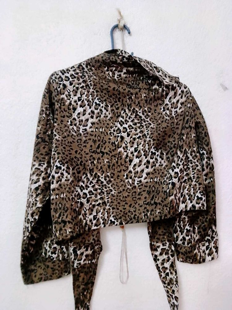 Leopard Printed Top Or Jacket
