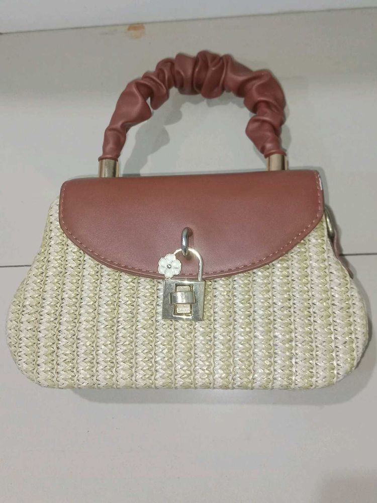 Retro Straw Satchel