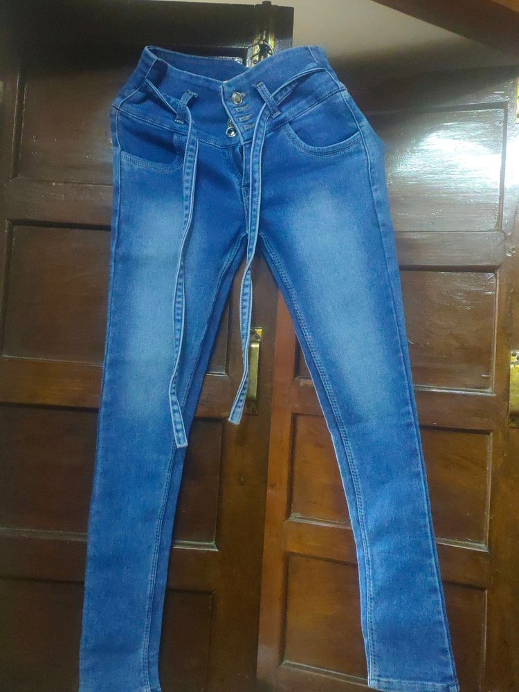 Girls_blue_slim_fit_jeans