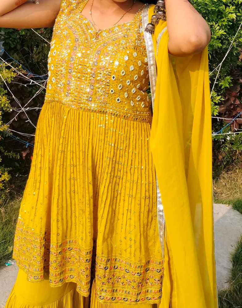 Best Haldi Outfit Here🎁🎀