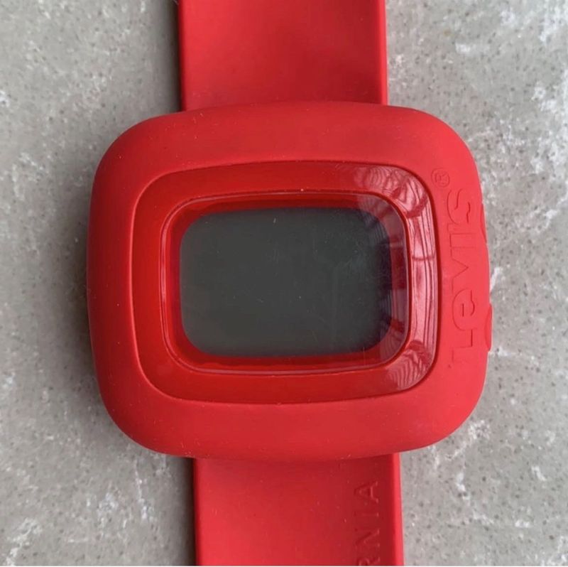 Levi&#39;s Slap on LCD Wrist Watch
