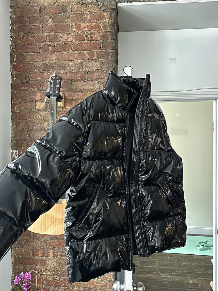 Black Puffer Jacket - Stylish &amp; Warm