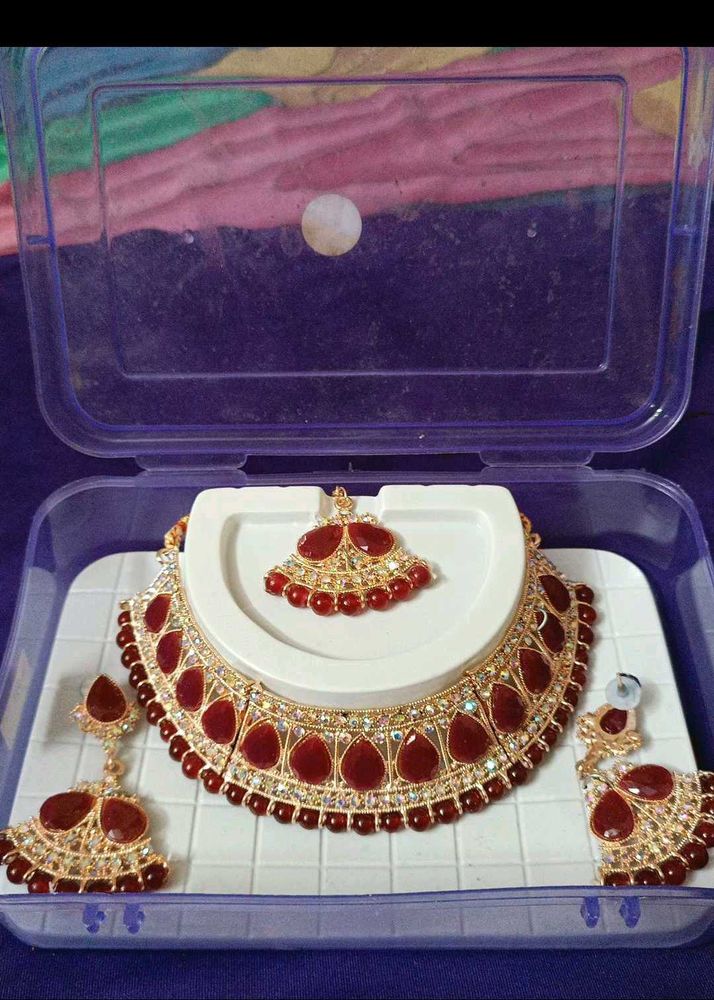 Elegant Red Stone Jwellery Set