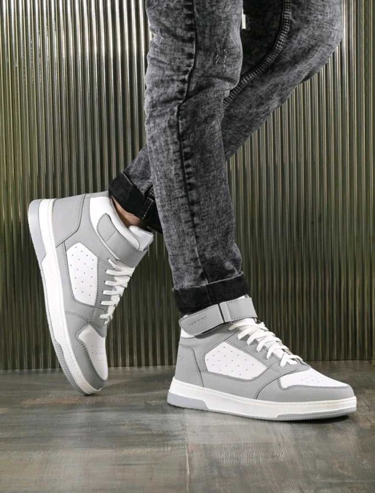 🔥 KILLER Brand New Sneakers 🔥