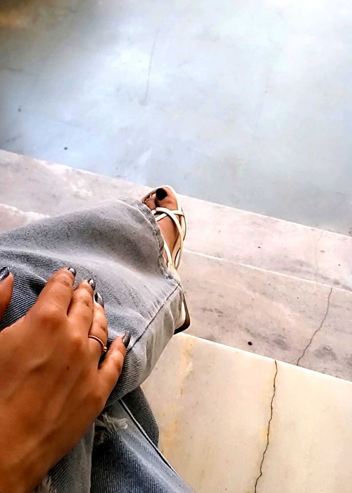 trendy flat /sleepers