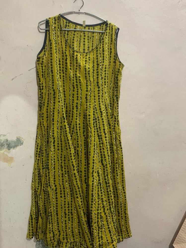 Cotton Sleeveless Anarkali Kurta