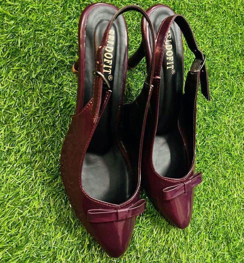 Elegant Burgundy Heels with Bow