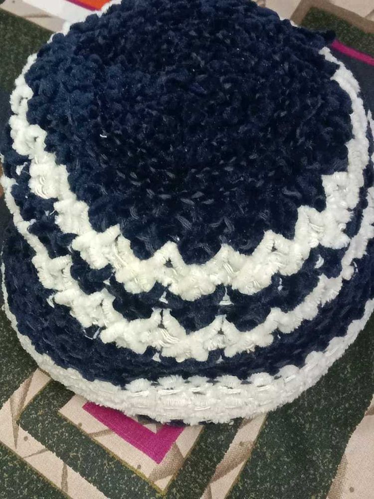 Blue &amp; White Crochet Hat