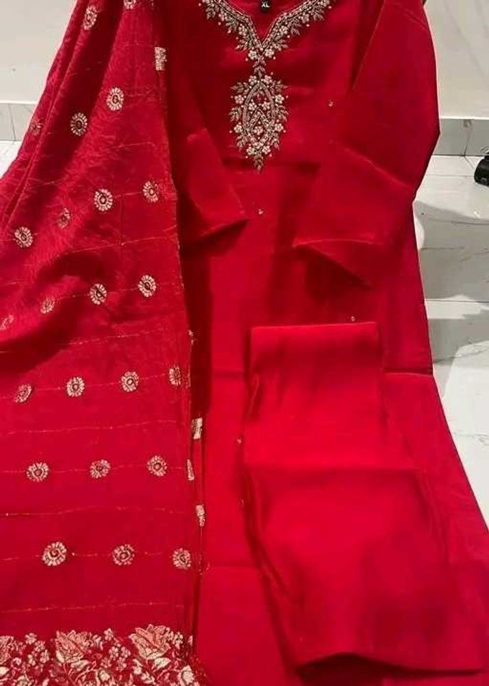 Elegant Red Embroidered Kurta Set