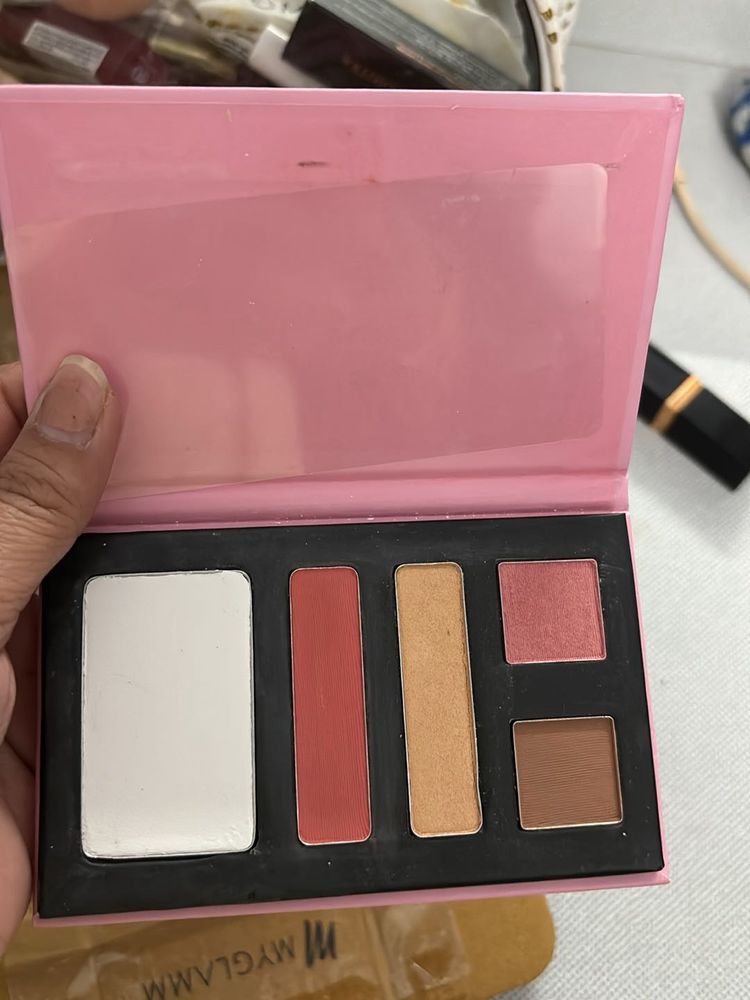 Myglamm Face Kit
