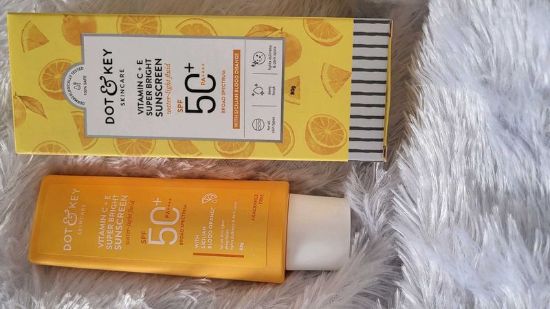 VITAMIN C+E SUPER BRIGHT SUNSCREEN