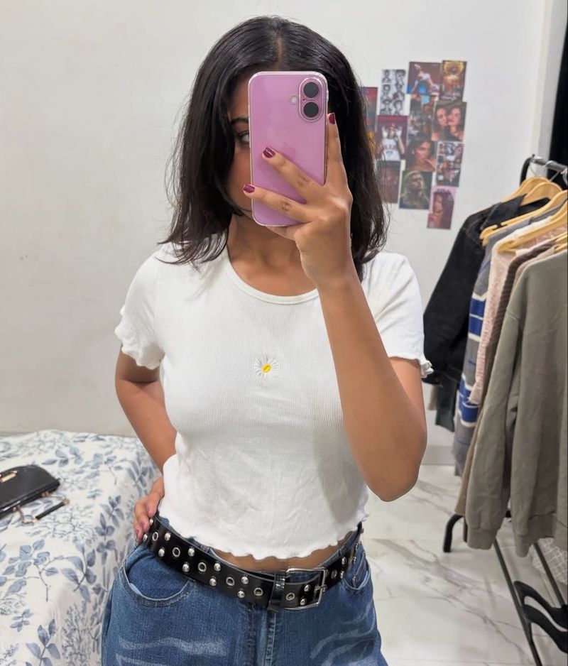 Free Size S-L flower Patch Tshirt Crop Top
