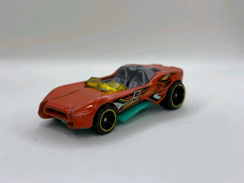 Hot Wheels Carbonic Race Car