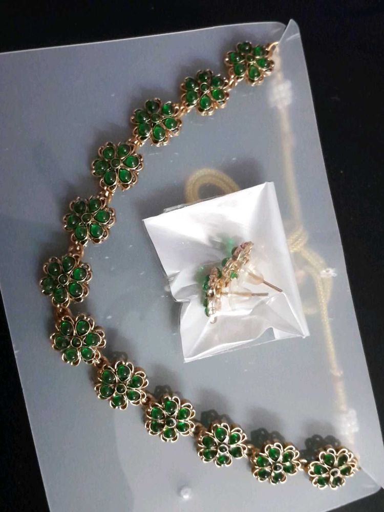 Green Floral Jewelry Set