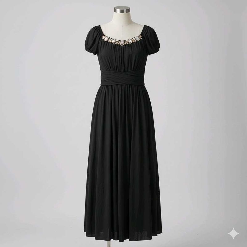 Elegant Black Dress 👗