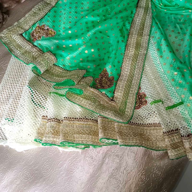 🛍️Beautiful Work Saree⭐⭐⭐⭐⭐