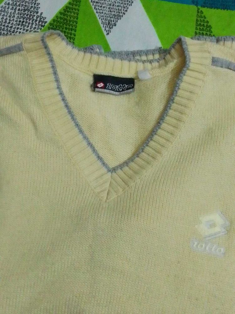 Lotto V-Neck Sweater