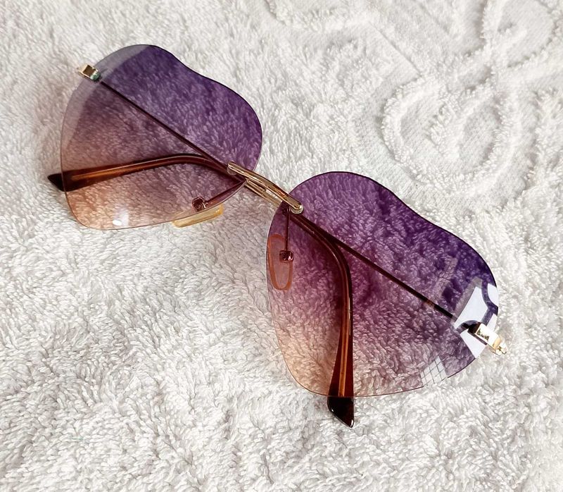 Heart Sunglasses - Gradient Lens