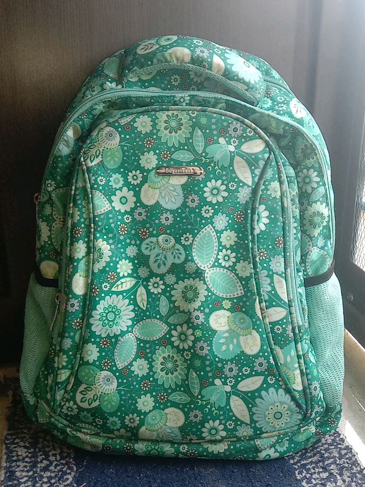 Flower Print Bagpack
