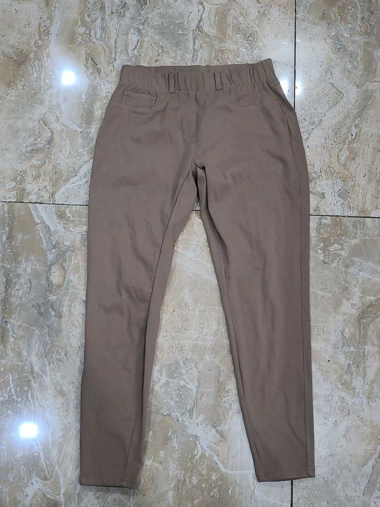Women&#39;s Khaki Casual Pants