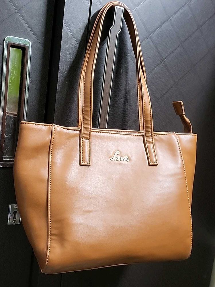 Lavie Tote Bag